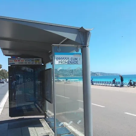 The Sea Side -Cosy Studio Seaside Balcony-Ac Apartment Nice